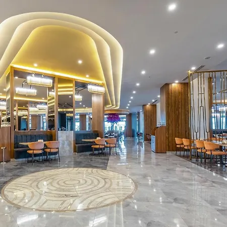 Lago Hotel Complex Side